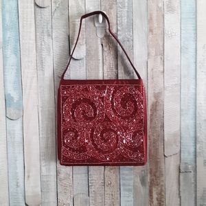 Red clutch